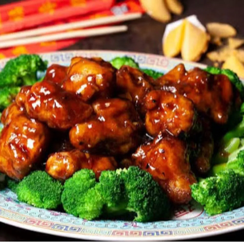 General Tso's Chicken at Happy Cafe, Chinese Restaurant in Plainfield