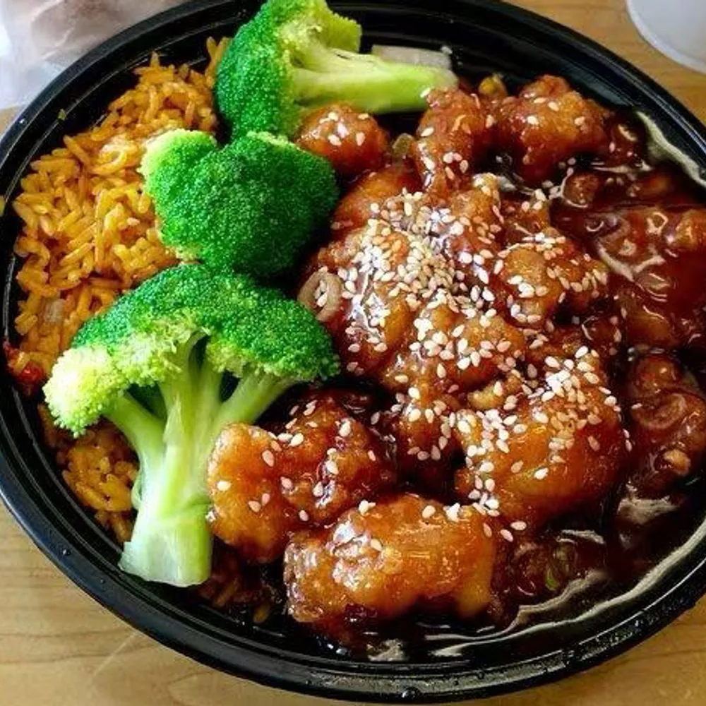 Sesame Chicken at Happy Cafe, Chinese Restaurant in Plainfield